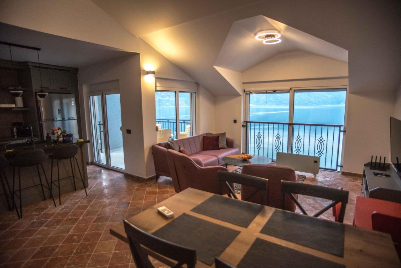 Modern Waterfront 3-Bed Apartment Donja Kostanjica Zewnętrze zdjęcie